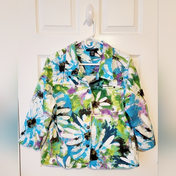 Daisy Jacket - Picture 1 of 4